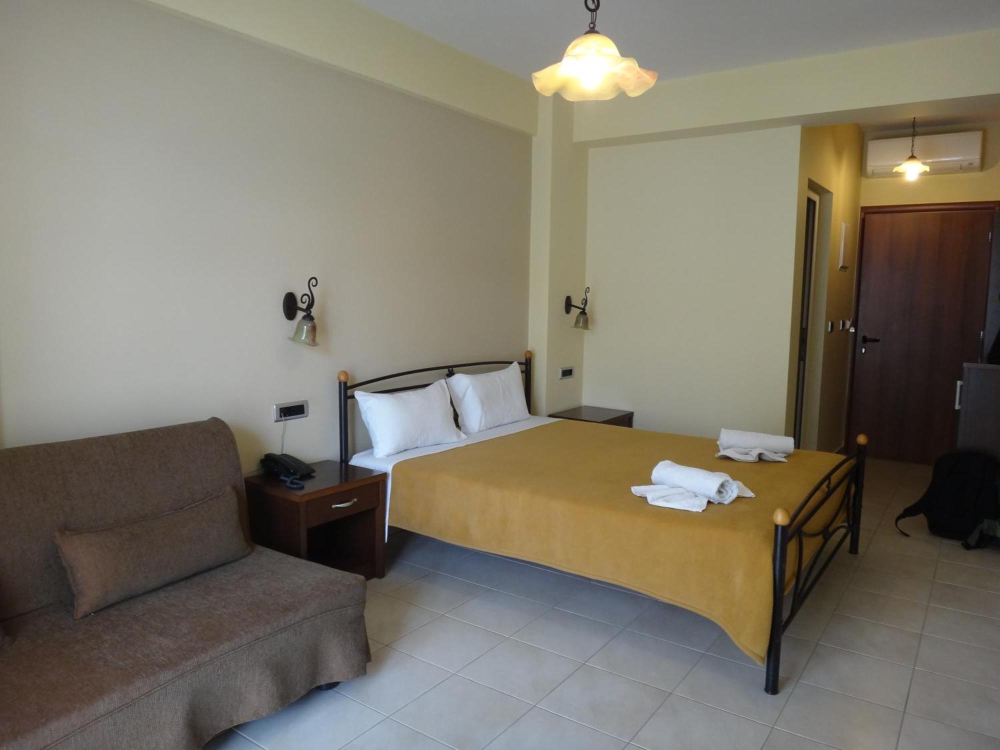 9 Queens Spa Hotel Loutra Edipsou  Habitación foto